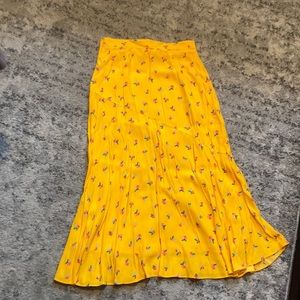 Size 4 & Other Stories floral skirt